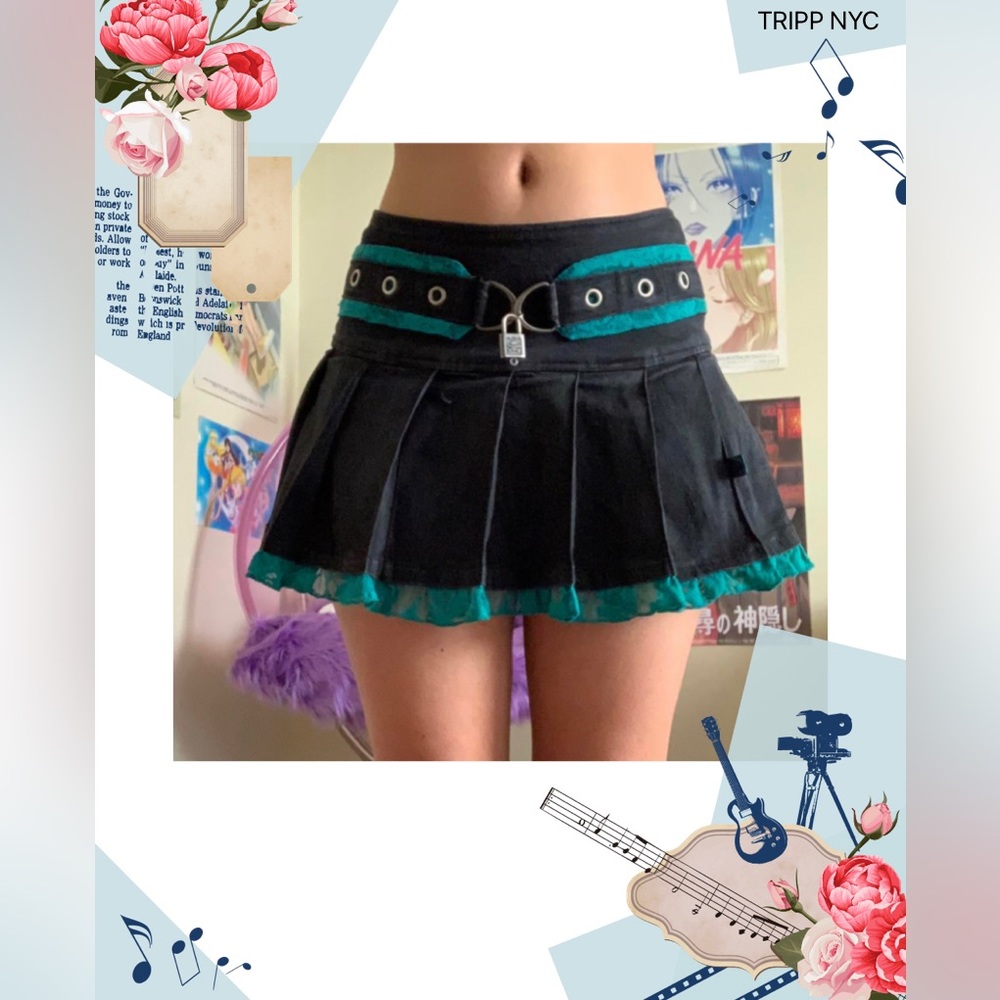 🚨HOLD:/Tripp Nyc Lock Me Up pleated skirt - Picture 3 of 14